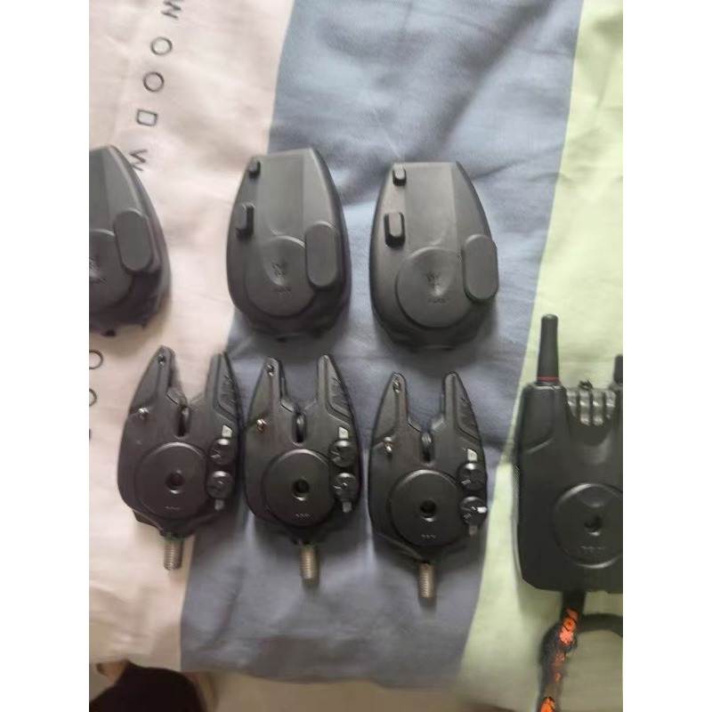 JY-80 ワイヤレス釣りアラーム 電子バイトインジケーター - Bite Indicator のレビューと価格